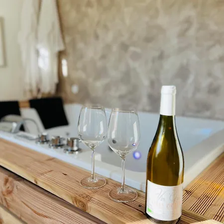 La Suspendue & Apartament *