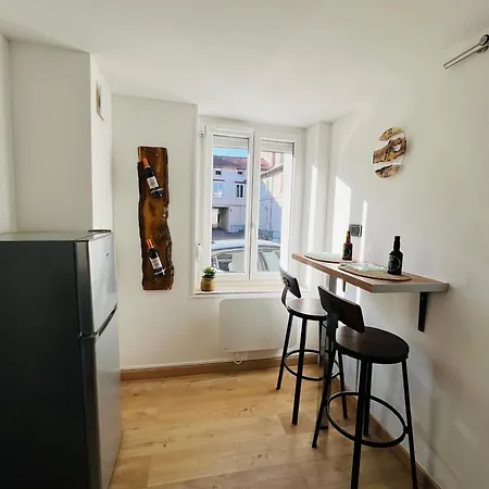 La Suspendue Apartment